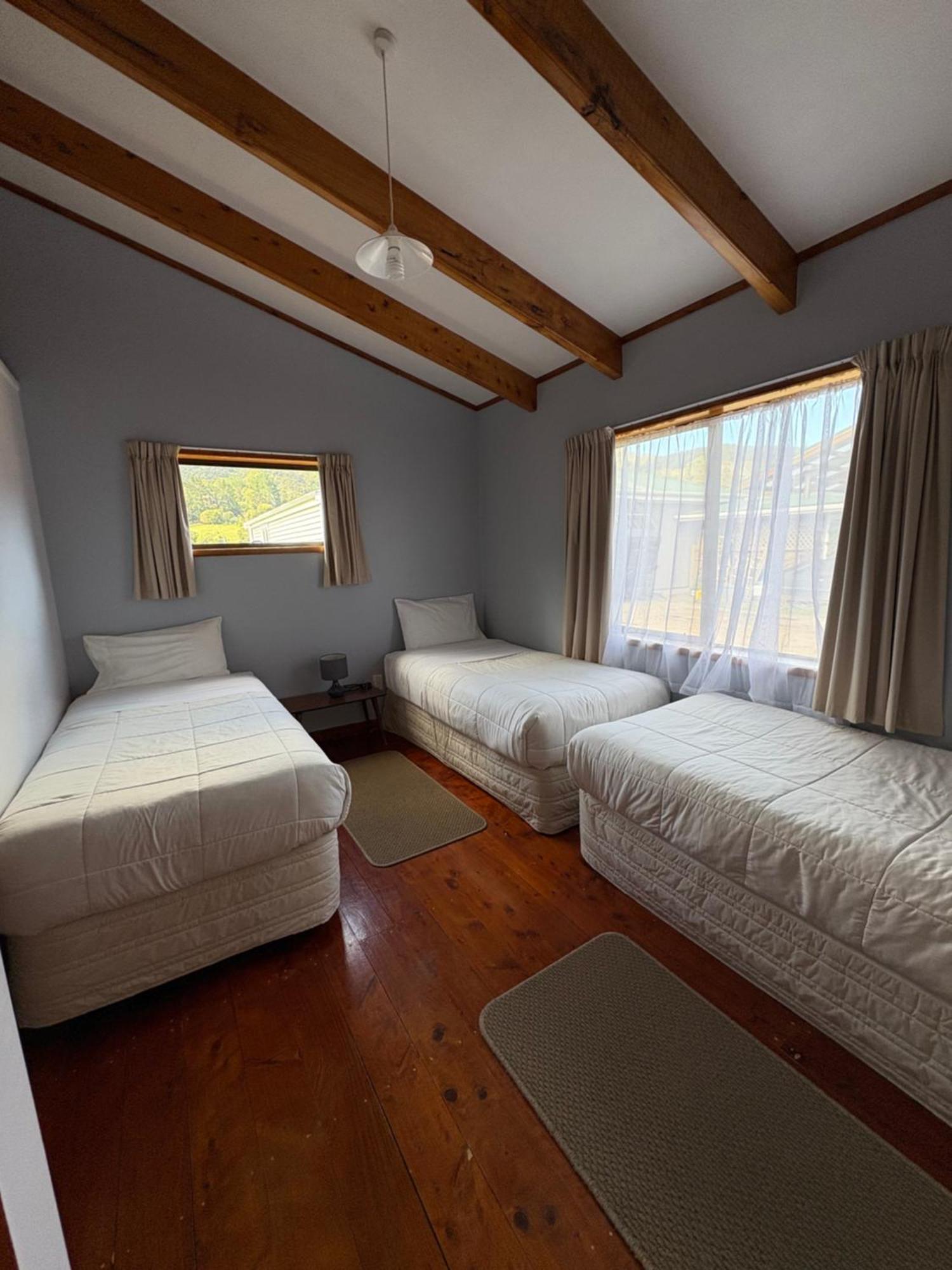 White Star Station Farm Holiday Park Coromandel Esterno foto